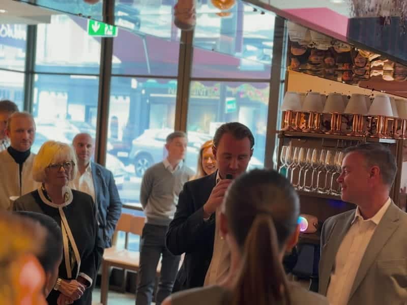 Addressing the room at the LonRes Mix and Mingle at Babbo
